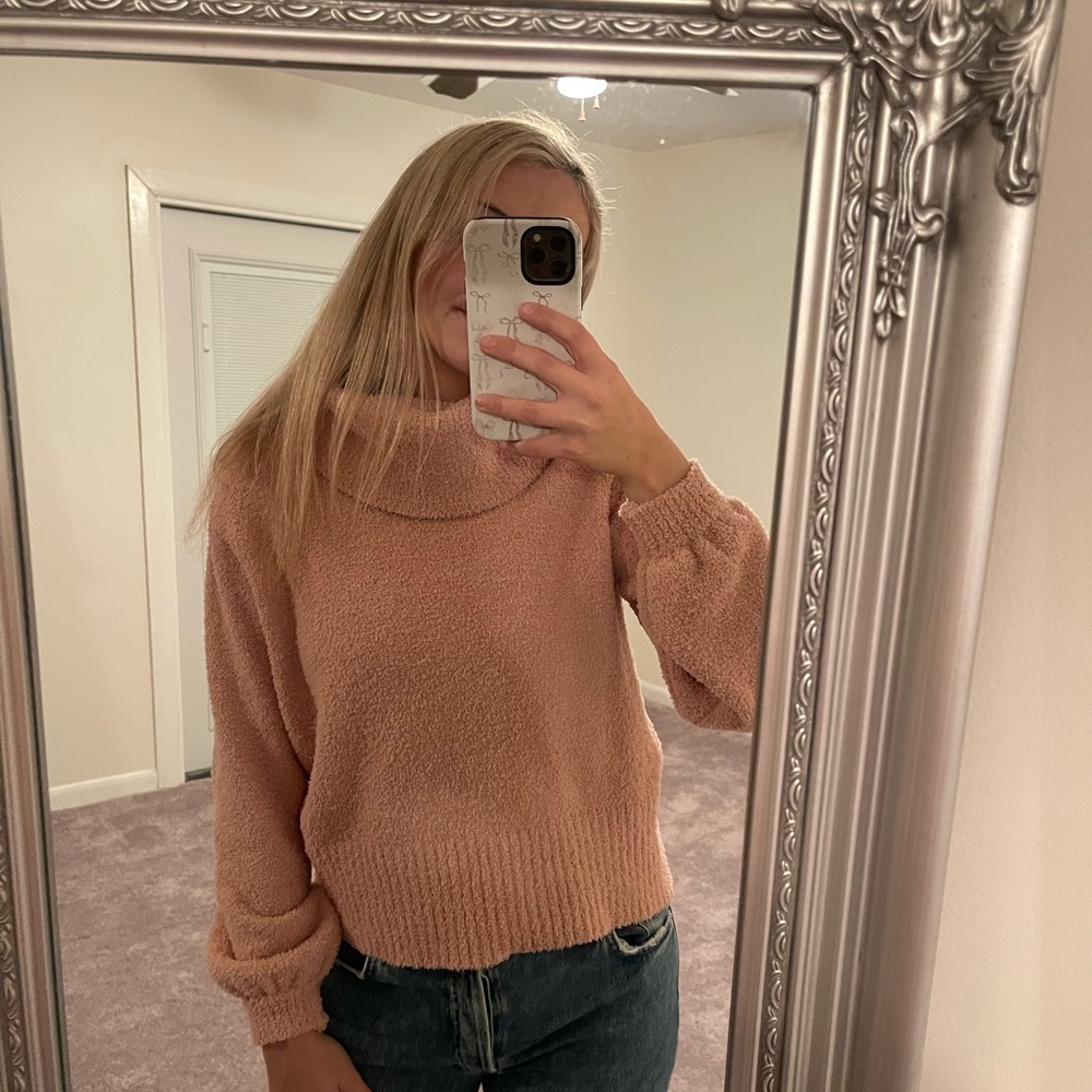 Kaisley Cozy Turtleneck Sweater – Size Small – Blush Pink